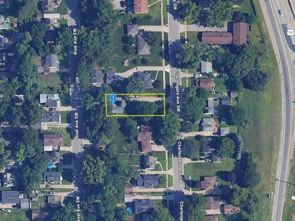 2629 Charlesgate Ave SW, Wyoming, MI 49509