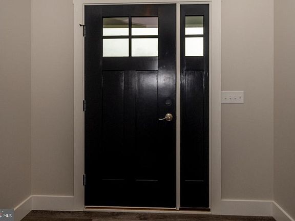 5th image of 106 Livia Ln