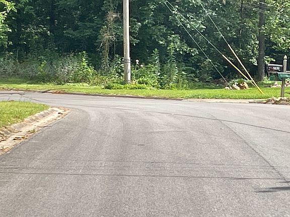 4th image of 269 Shade Crest Dr