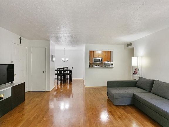 4th image of 510 Summit North Dr NE #510