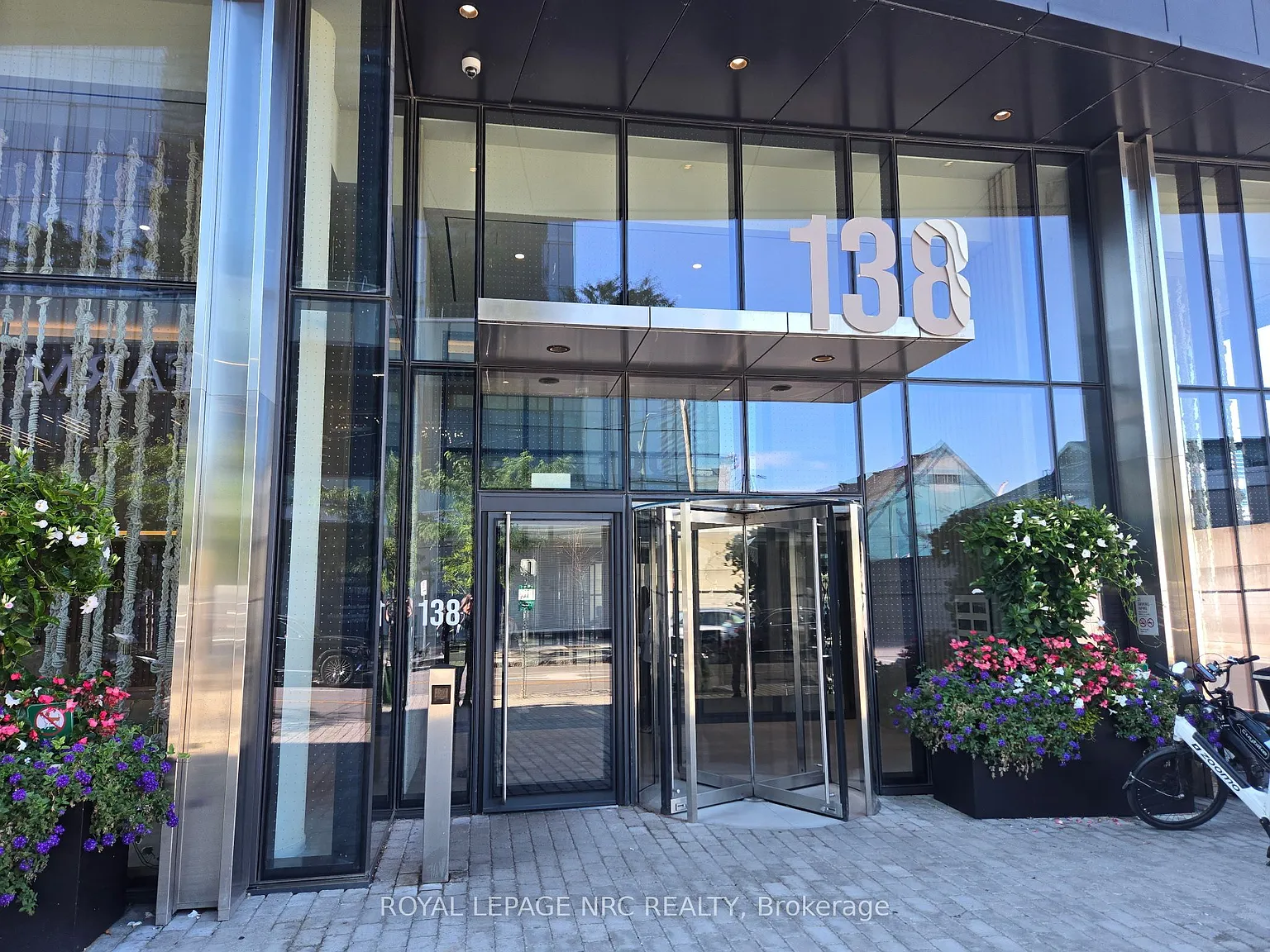 2 bed, $2,700 — Photo 1
