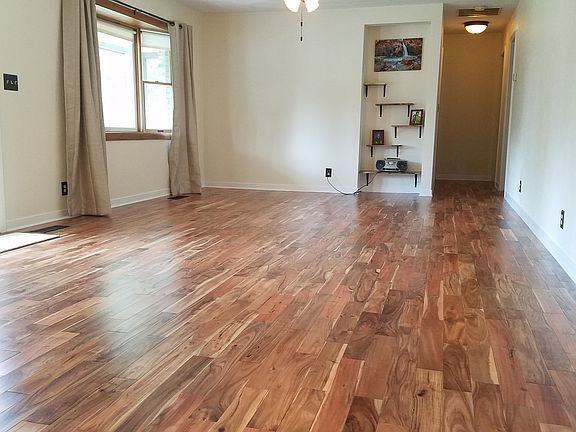 5th image of 9938 N Garden Ln
