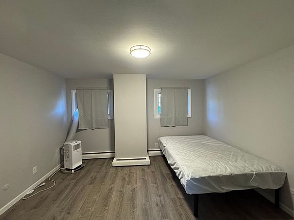 2nd image of 1204 Western Ave APT 1