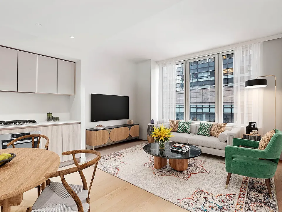 1 W 60th St #14B