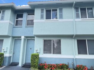 1910 Alamanda Way, Riviera Beach, FL 33404