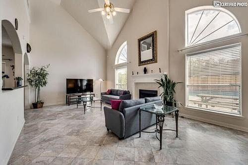 4th image of 3215 Ivory Pointe Dr