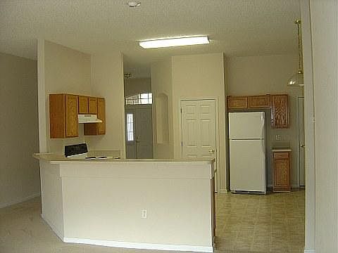3rd image of 54 Brunett Ln