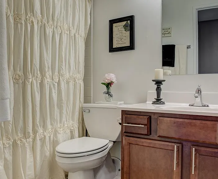 1412 W Glen Ave — Photo 13