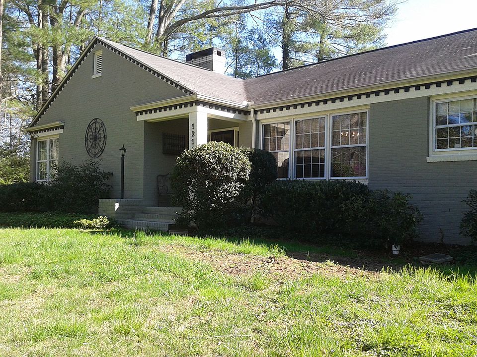 1213 Forest Hill Drive