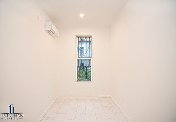 3rd image of 115 W 136th St #3B
