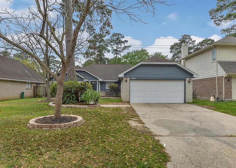 1st image of 16115 Hollow Rock Dr