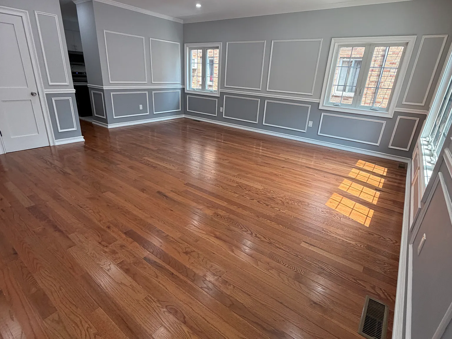 6 bed, 2500 sqft, $5,400 — Photo 3