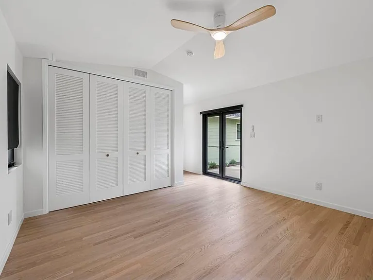 1061 Buena Vista Way — Photo 31