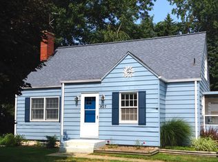 927 Hartt Rd, Erie, PA 16505