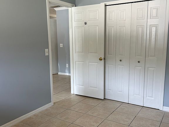 5th image of 3879 Osprey Cir #B