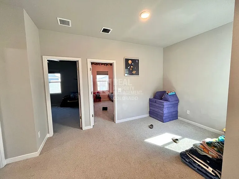 9056 Wolf Valley Dr — Photo 18