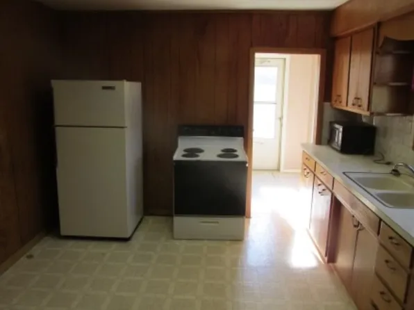 744 N 6th St, David City, NE 68632