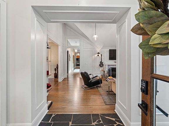 4th image of 3907 Trimble Rd