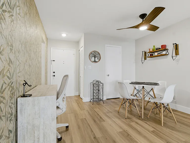 4611 W Fig St #103 — Photo 26