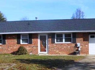 6 Takach Ct, Newark, DE 19702