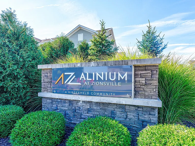 Alinium at Zionsville — Photo 41