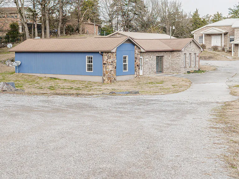 3245 Highway 61 E #1 — Photo 2