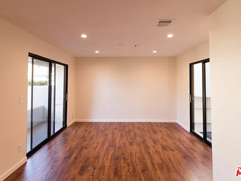 301 W Loraine St #8 — Photo 13