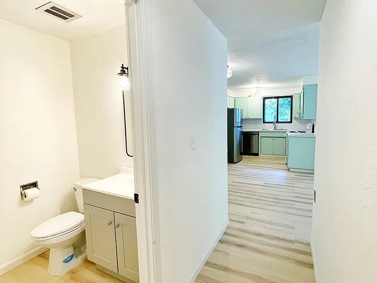 1714 Susan Ct SE — Photo 12