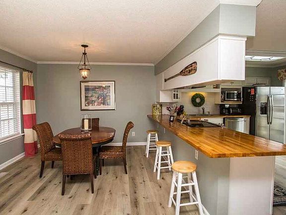 Spacious dining