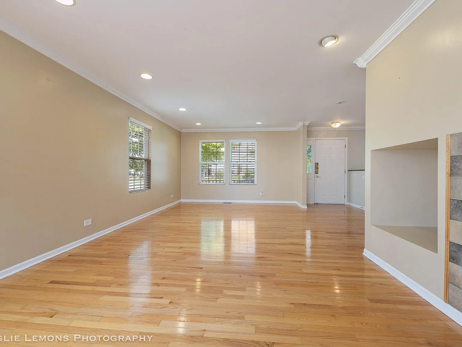 21541 Essex Dr — Photo 3