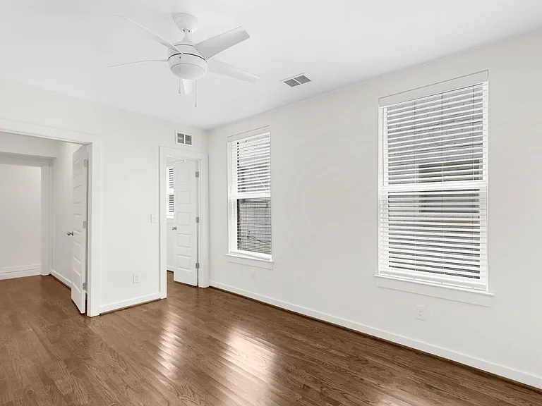 Greenview Apartments - Forest Park — Photo 27