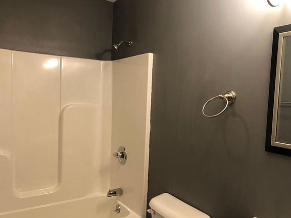 3rd image of 109 Lyla Ln APT 2