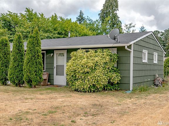 3rd image of 10218 Holly Ln SW
