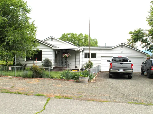 223 E 5th St, Prairie City, OR 97869