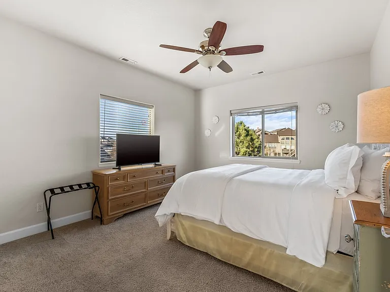 Equinox Dr — Photo 15