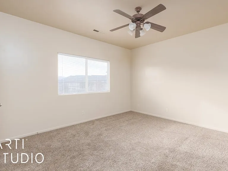140 S 1250 W — Photo 14