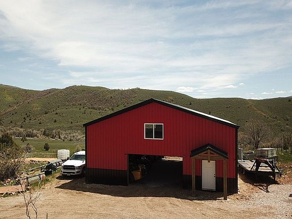 3rd image of 2702 N Water Canyon Ave