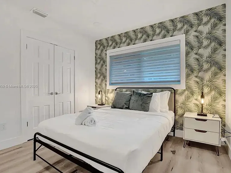 2100 SW 28th Way — Photo 29