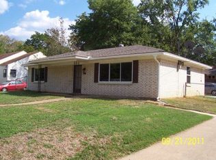 608 E Lamar St, Palestine, TX 75801