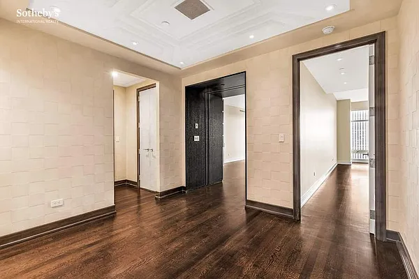 Rented by Sotheby's International Realty | media 27