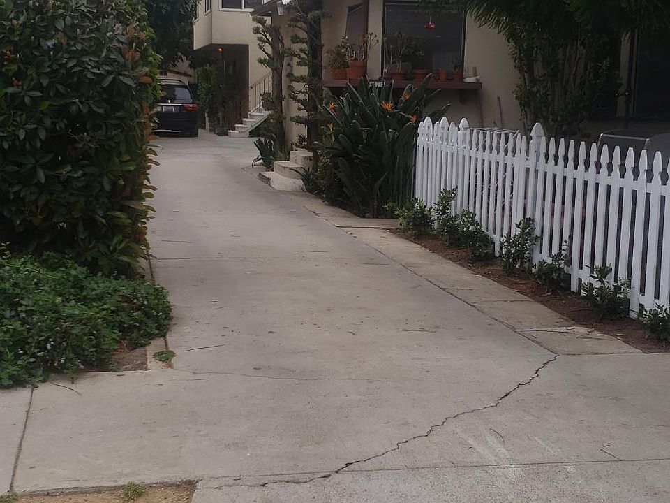 1st image of 1713 1/2 Barry Ave
