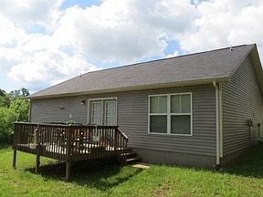 3rd image of 101 Sweetwater Ln
