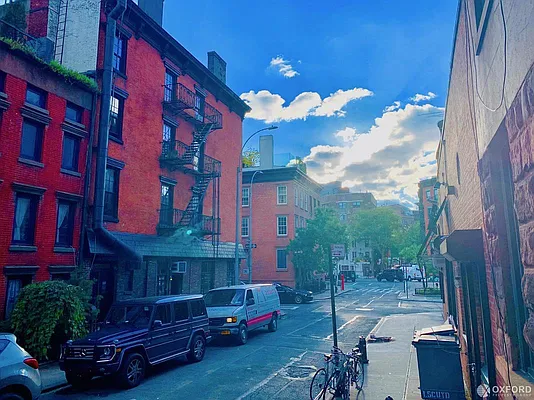 Rented by Oxford Property Group | media 31