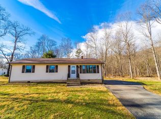 4056 Bendemeer Rd, Salem, VA 24153