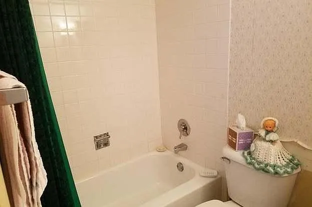 1347 Court Q — Photo 10