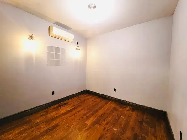 311 Melrose Street image 13 of 16