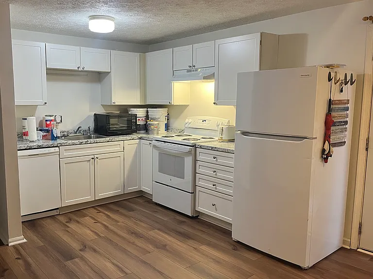 4921 Taos Ln — Photo 2