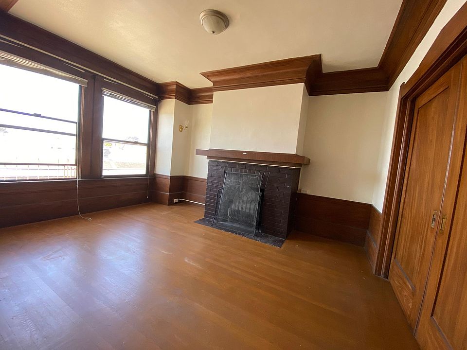 1st image of 392 11th Ave #5