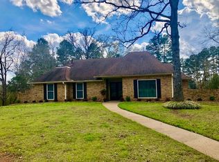 2704 Crestwood Ln, Kilgore, TX 75662