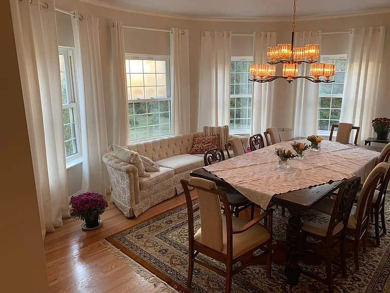 Dining room with sofa & entertainment